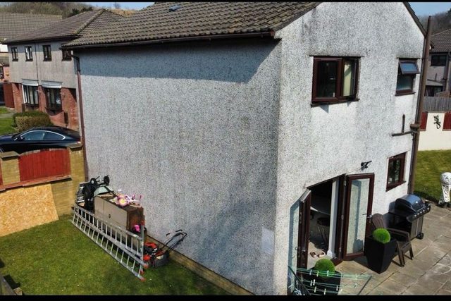 Patch repairs – pebble dash work in South Wales